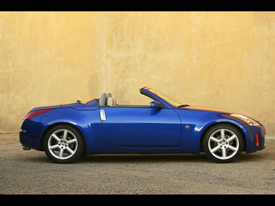  Nissan 350Z Roadster 2004 года  (фото 23 из 25)